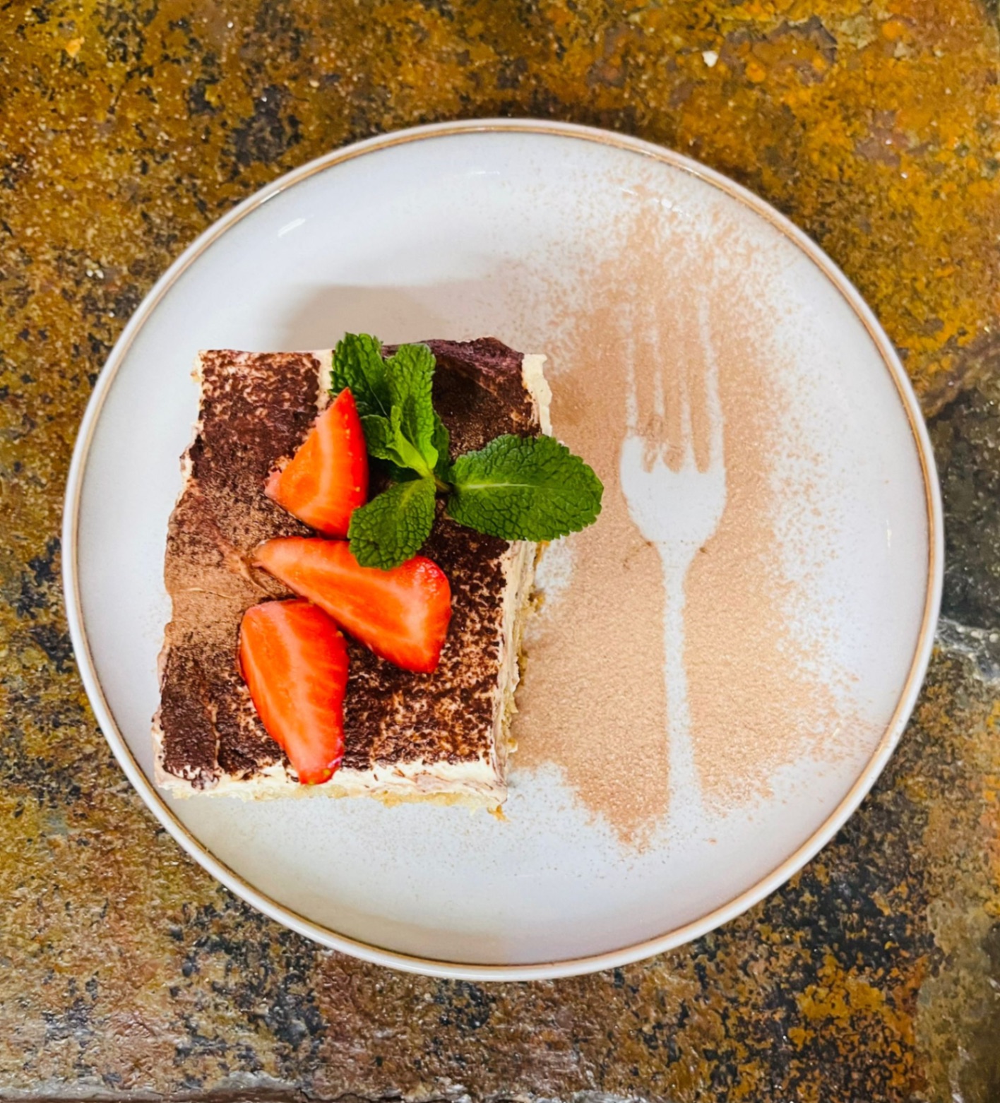 Strawberry tiramisu
